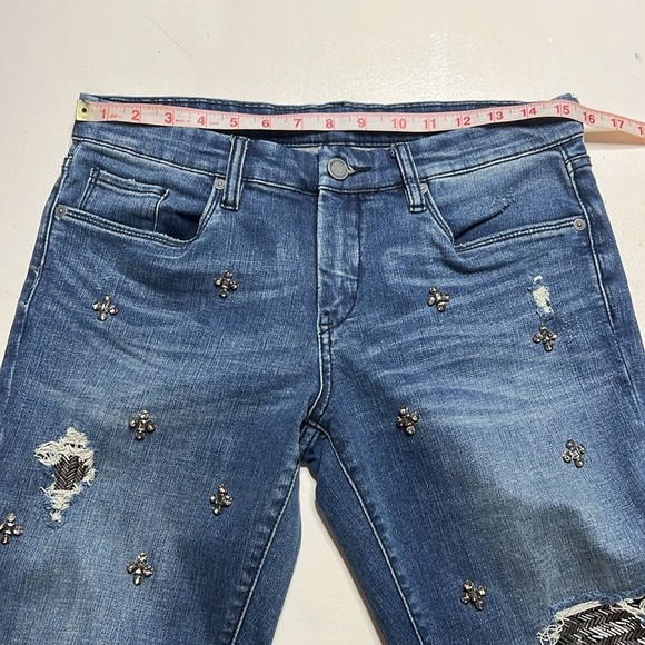 Blank NYC Girlfriend Distressed Beaded Crop Jeans size 27 - Picture 7 of 11
